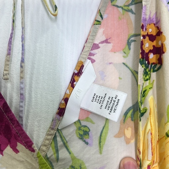 H&M -  Bright Floral Colorful  Deep V Neck Tie Back Mini Dress Size Medium - Picture 9 of 11